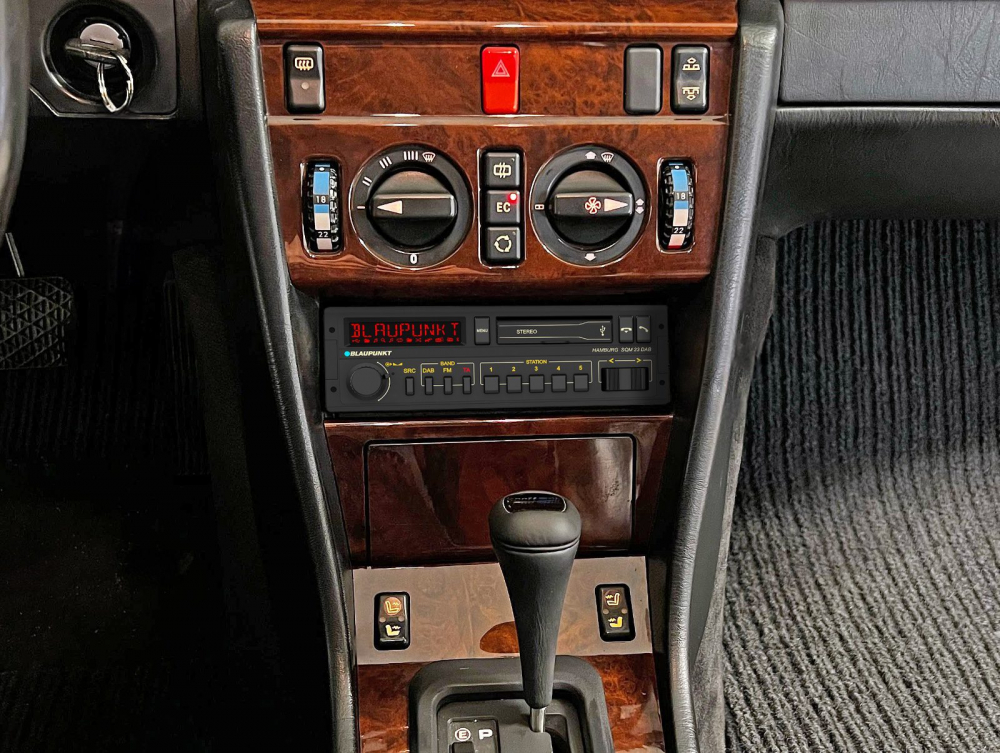 Blaupunkt Hamburg SQM 23, retro bilradio med Bluetooth og DAB